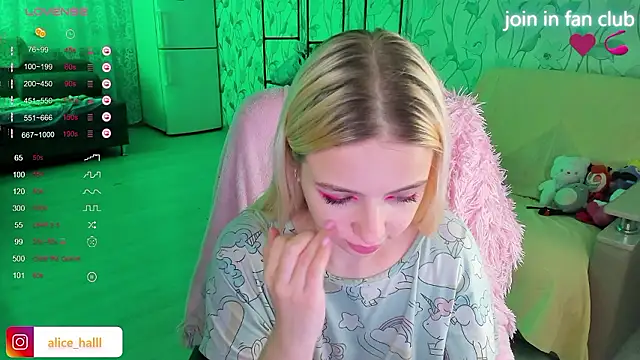 Alice Halle online show from December 2, 7:16 pm