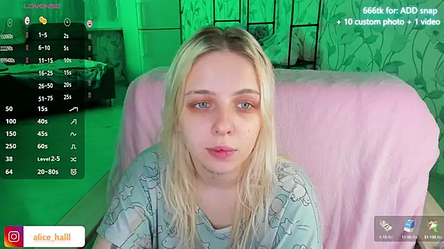 Alice Halle online show from December 10, 3:44 pm