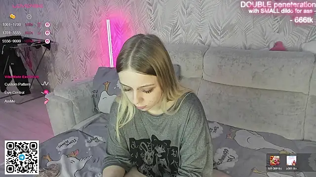 Snapshot of Alice_Halle chatting on February 20, 9:26 pm Alice Halle online show from February 20, 9:26 pm