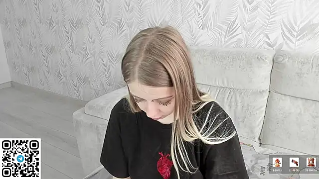 Alice Halle online show from May 29, 6:55 am