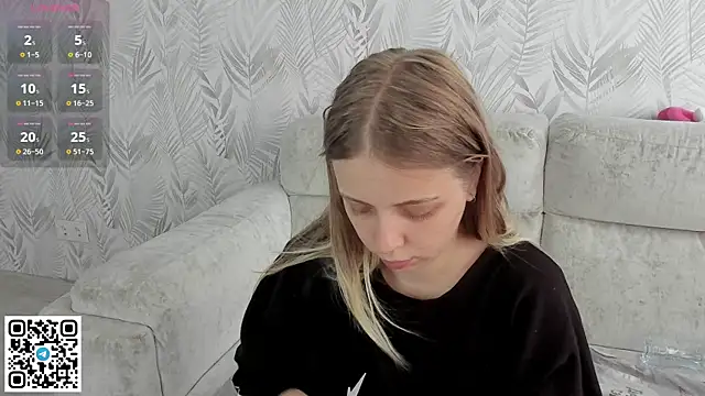 Alice Halle online show from July 26, 4:42 am