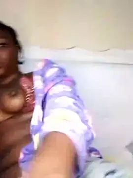 Snapshot of zaynlovena chatting on November 30, 8:46 pm zaynlovena online show from November 30, 8:46 pm