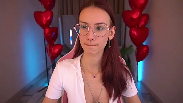 CozyMell online show from February 20, 2:02 pm