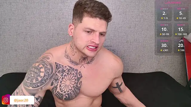 Jaor owens20 online show from January 13, 9:53 pm