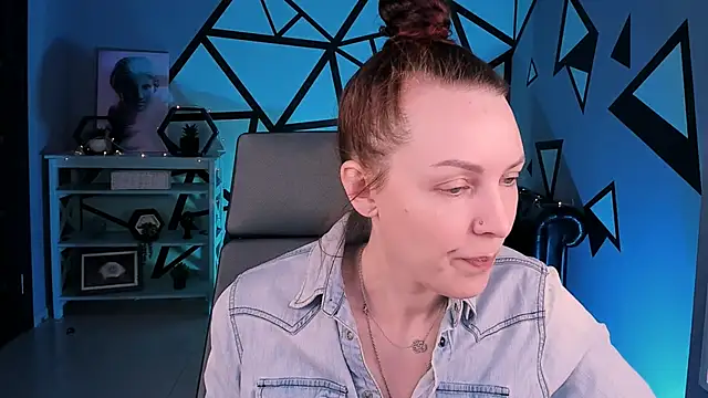 VandaRossi online show from January 14, 9:37 am