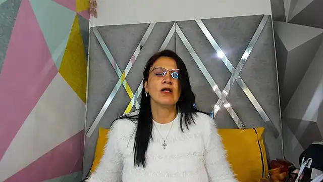 Mulan sexy01 online show from November 3, 7:48 pm