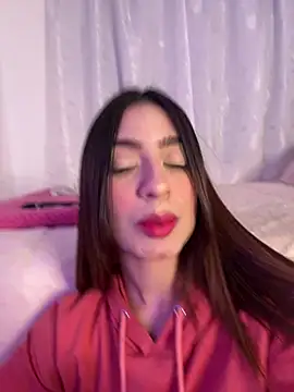 Snapshot of samantha_evans2 chatting on February 18, 4:26 am samantha evans2 online show from February 18, 4:26 am