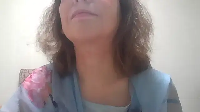 HollyJewel online show from November 4, 6:07 pm