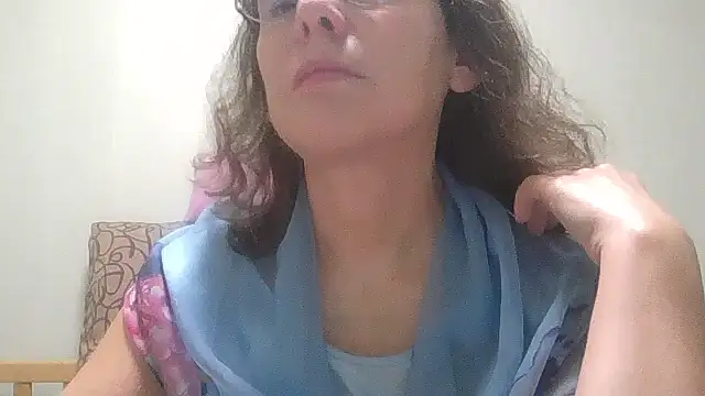 HollyJewel online show from November 26, 4:41 pm