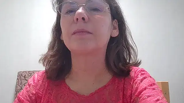 Snapshot of HollyJewel chatting on December 22, 12:24 pm HollyJewel online show from December 22, 12:24 pm