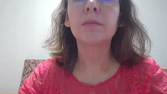 Snapshot of HollyJewel chatting on December 23, 9:40 am HollyJewel online show from December 23, 9:40 am