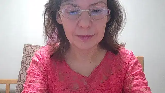 Snapshot of HollyJewel chatting on January 5, 6:33 pm HollyJewel online show from January 5, 6:33 pm