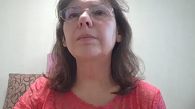 Snapshot of HollyJewel chatting on February 20, 11:54 am HollyJewel online show from February 20, 11:54 am