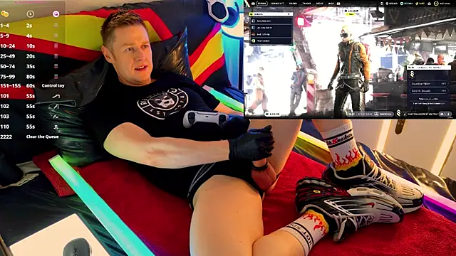 Snapshot of Fuc71 chatting on March 27, 1:00 pm Fuc71 online show from March 27, 1:00 pm