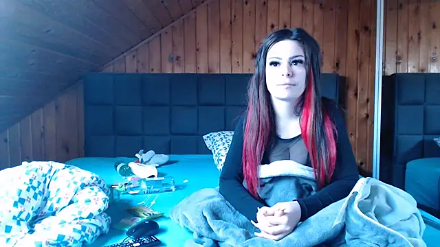 BoeseMoni1998 online show from February 25, 10:37 am