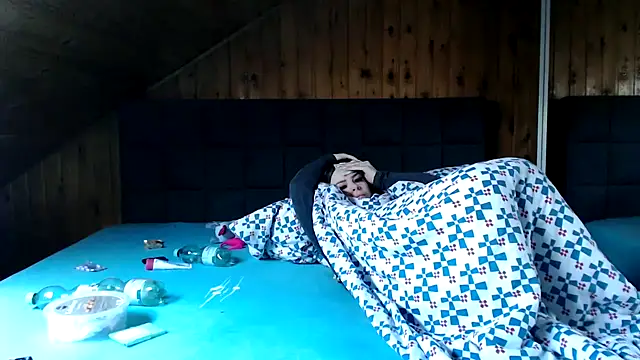 BoeseMoni1998 online show from March 12, 7:57 am