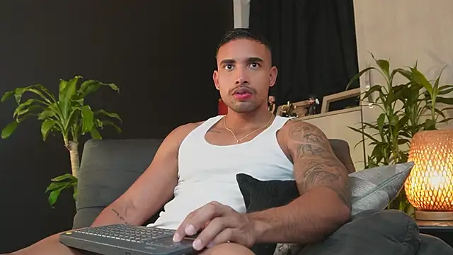 LincomAmith online show from February 24, 3:48 am