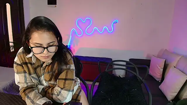 Jules n Gia online show from January 23, 3:54 pm