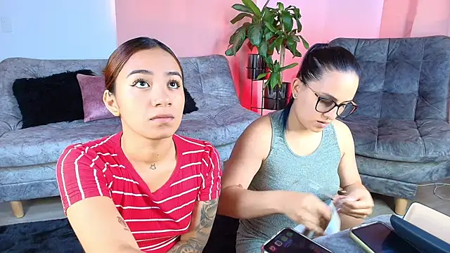 Jules n Gia online show from October 14, 2:40 pm