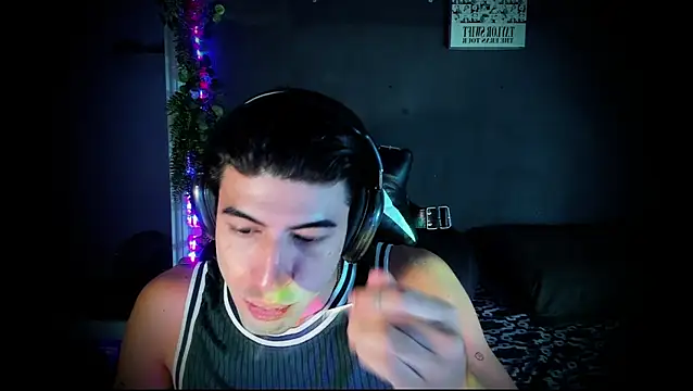 Snapshot of newjeff chatting on September 27, 7:52 pm newjeff online show from September 27, 7:52 pm