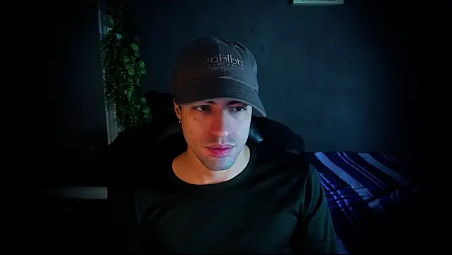 Snapshot of newjeff chatting on October 3, 9:23 pm newjeff online show from October 3, 9:23 pm