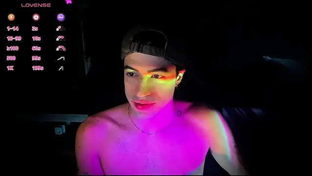 Snapshot of newjeff chatting on October 11, 7:51 am newjeff online show from October 11, 7:51 am