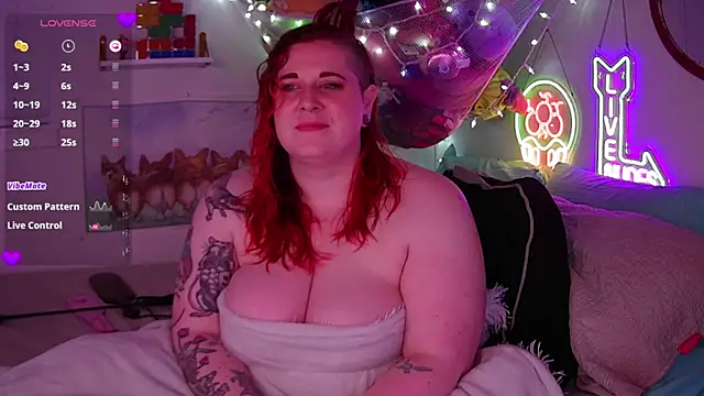 opalreigning online show from November 10, 11:20 am