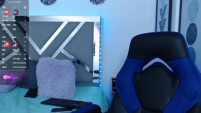 ZaraDames  online show from February 1, 8:50 am