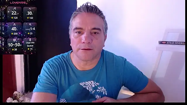 Snapshot of golden_punisher chatting on February 2, 5:10 am golden punisher online show from February 2, 5:10 am