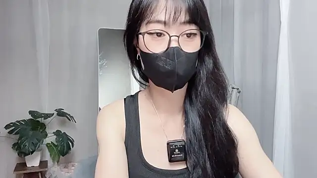 Snapshot of _minji_bae chatting on September 28, 5:51 pm minji bae online show from September 28, 5:51 pm