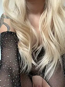 AmaliaMarkova  online show from February 23, 7:44 am