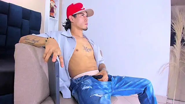 Snapshot of Jhonn_Rhyss chatting on November 30, 7:40 pm Jhonn Rhyss online show from November 30, 7:40 pm