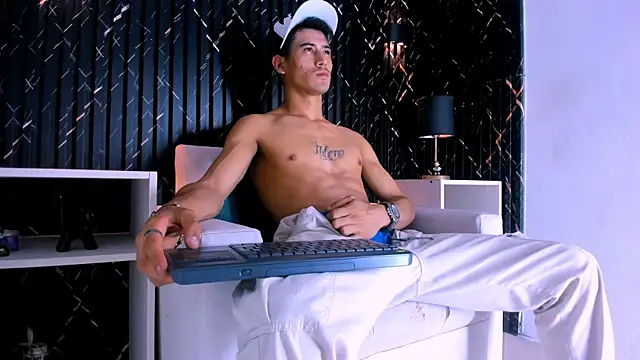 Jhonn Rhyss online show from March 29, 7:25 pm