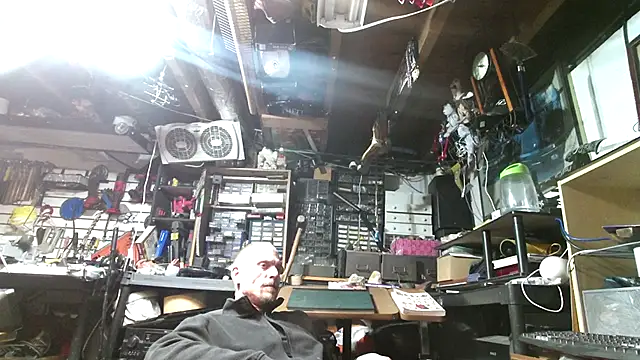 mrwinsalot88 online show from October 16, 7:09 am