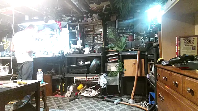 mrwinsalot88 online show from October 25, 6:10 am