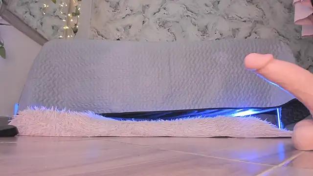 Bella desi  online show from October 10, 1:10 pm