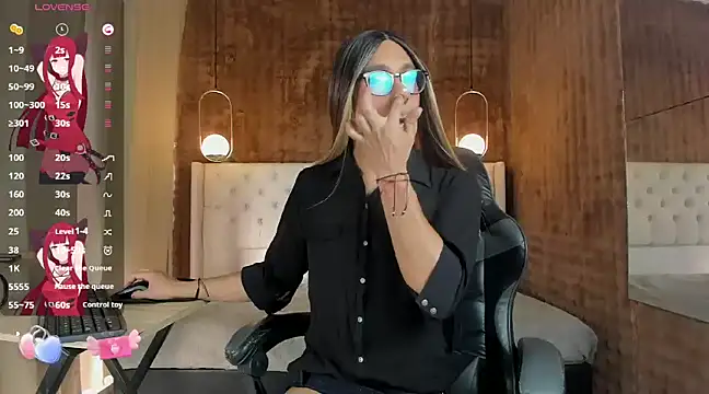 Snapshot of vitta_alfayed chatting on December 15, 1:11 pm vitta alfayed online show from December 15, 1:11 pm