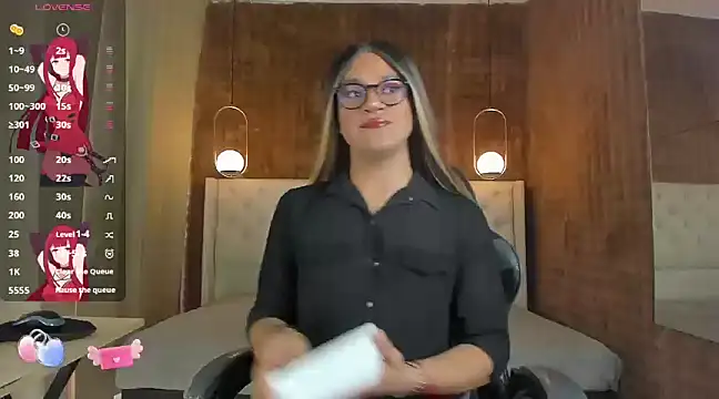 Snapshot of vitta_alfayed chatting on December 16, 1:00 pm vitta alfayed online show from December 16, 1:00 pm