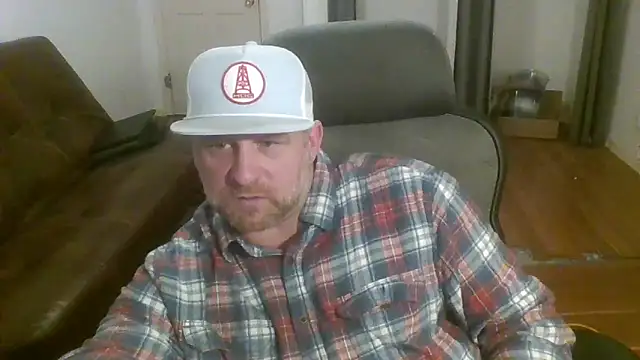 poundyouout69 online show from February 5, 6:40 am