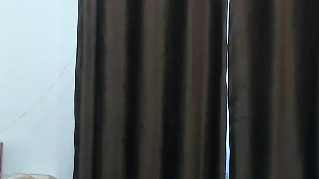 Snapshot of BriannaBk chatting on January 15, 9:24 am BriannaBk online show from January 15, 9:24 am