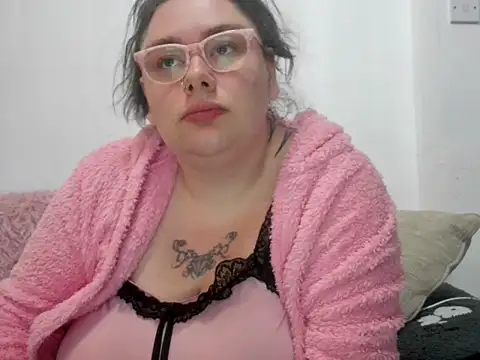 Bustycurves online show from October 9, 7:23 pm