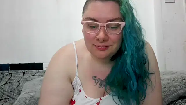 Snapshot of Bustycurves chatting on May 30, 11:46 pm Bustycurves online show from May 30, 11:46 pm