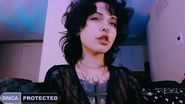 NaughtyLittleFox online show from May 8, 3:23 am