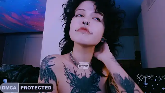 NaughtyLittleFox online show from May 12, 4:20 am