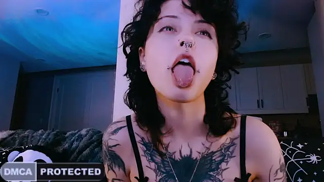 NaughtyLittleFox online show from May 21, 3:24 am