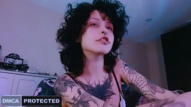 NaughtyLittleFox online show from May 29, 3:15 am