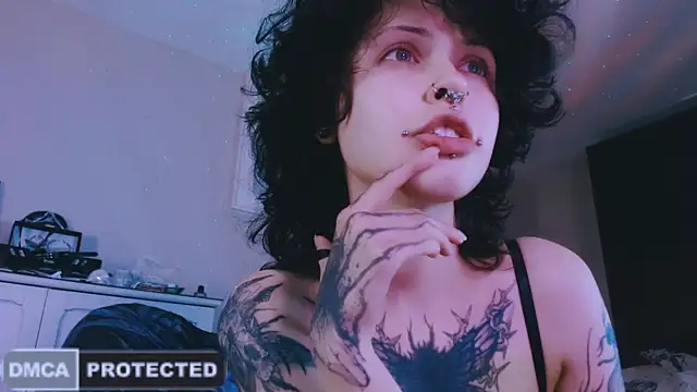 NaughtyLittleFox online show from May 30, 3:47 am