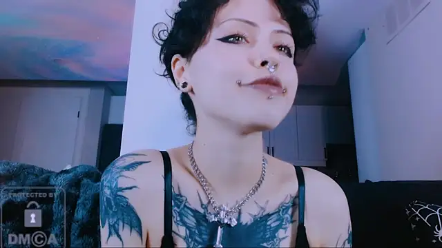 NaughtyLittleFox online show from July 13, 4:04 am