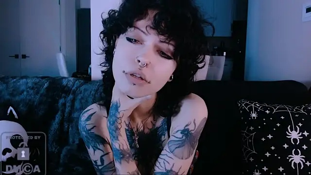 NaughtyLittleFox online show from July 14, 2:38 am