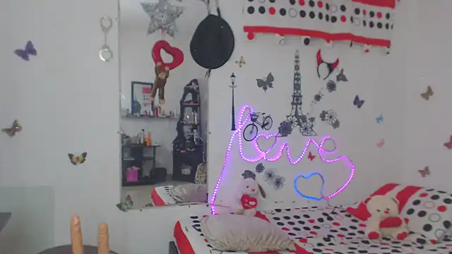 Snapshot of brigitht chatting on January 30, 9:47 am brigitht online show from January 30, 9:47 am